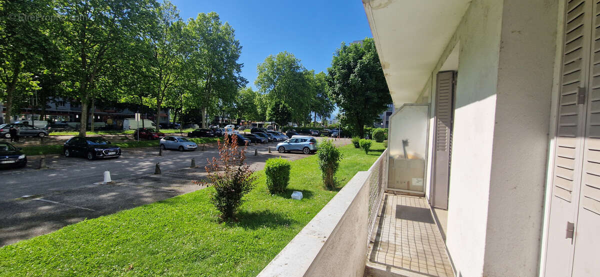 Appartement à LE PONT-DE-CLAIX