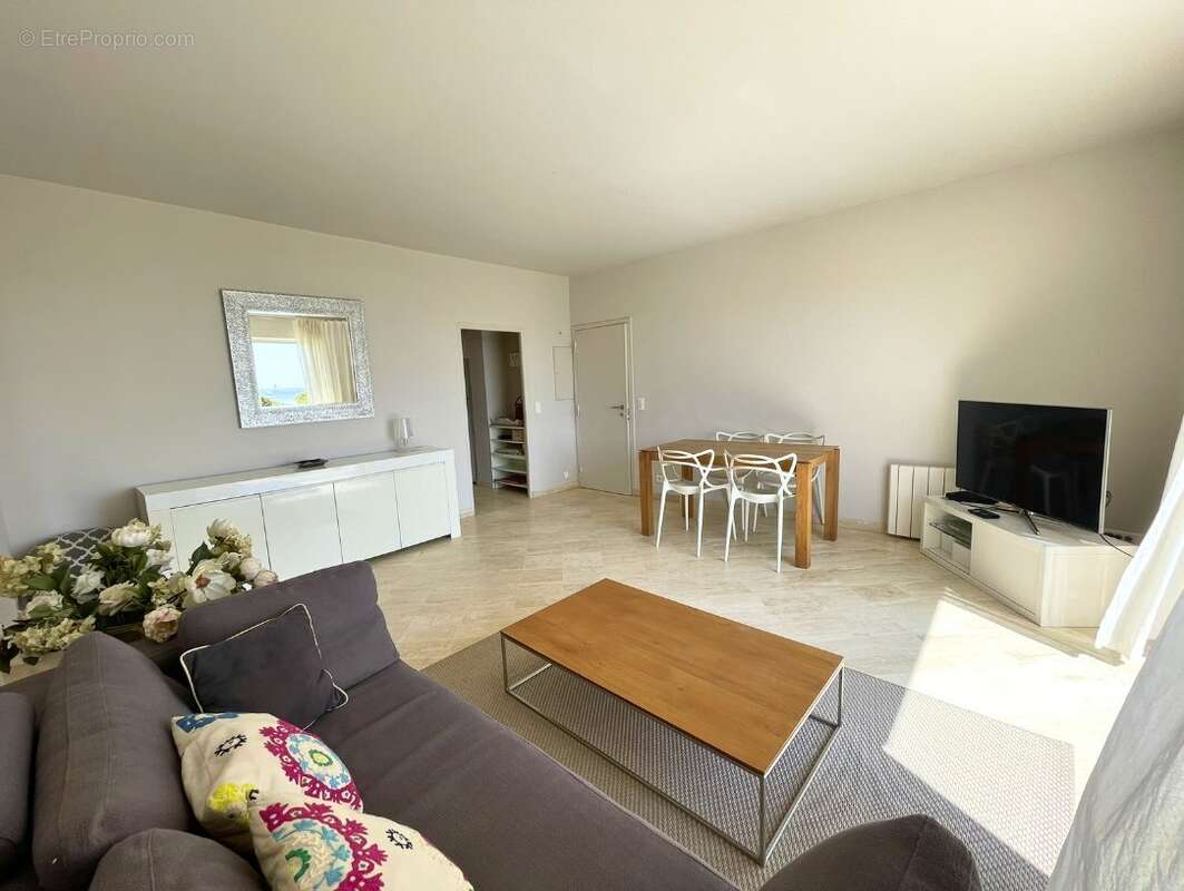 Appartement à GRIMAUD