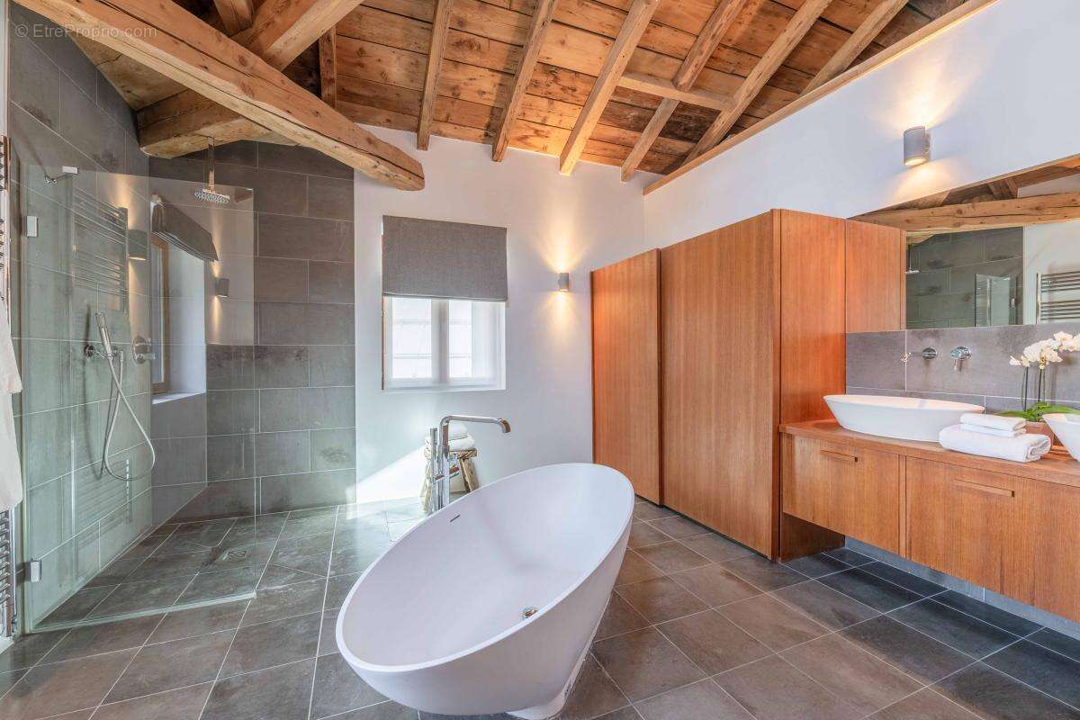 Rare appartement duplex au cœur d’Argentière avec vue panoramique sur le massif du Mont-Blanc - photo 9