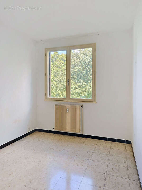 Appartement Nimes 4 pièce(s) 85.63 m2 - photo 4