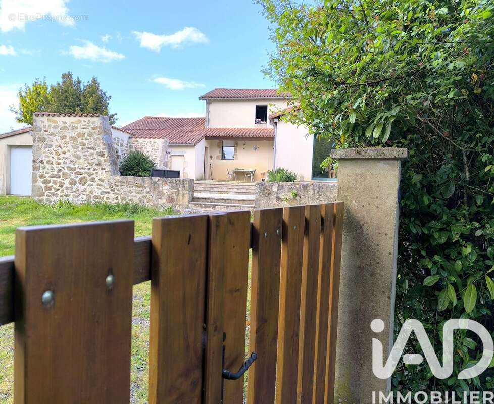 Photo 2 - Maison à BRESSUIRE