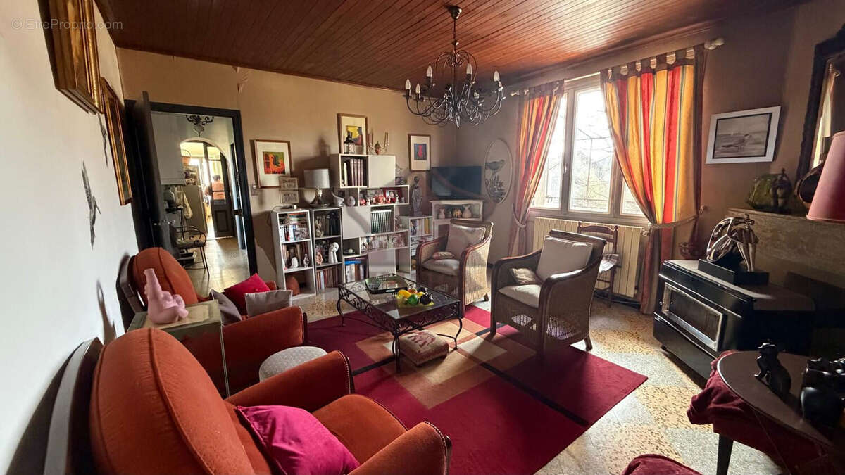 Maison à SAINT-VICTOR-DE-MALCAP