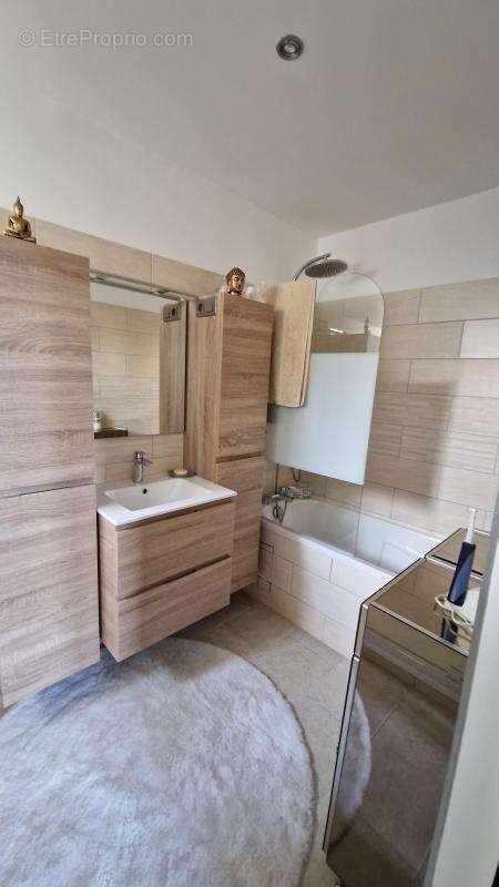 Maison à NEUILLY-SUR-MARNE