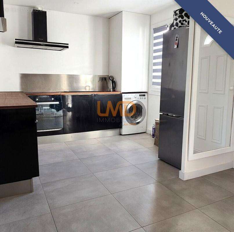 Maison à MORIERES-LES-AVIGNON