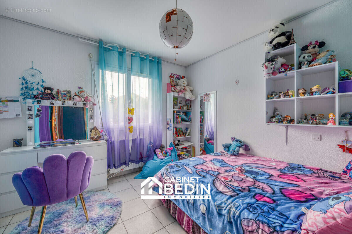 Maison 86 m² à Le Haillan  - photo 6