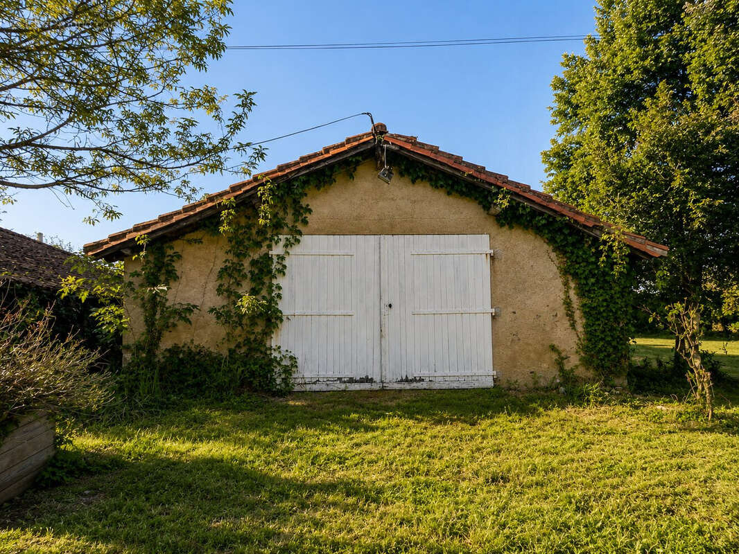 Maison à LUCHAPT