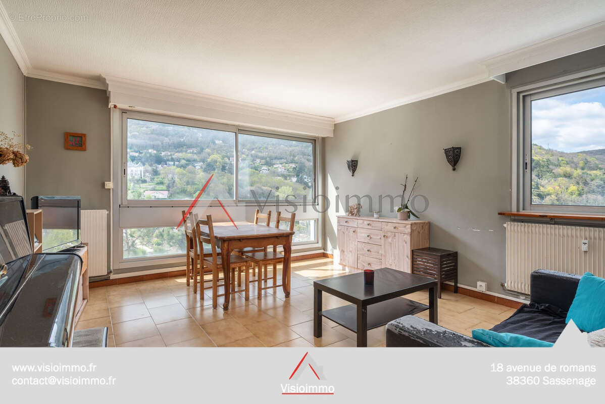 Appartement à SEYSSINET-PARISET