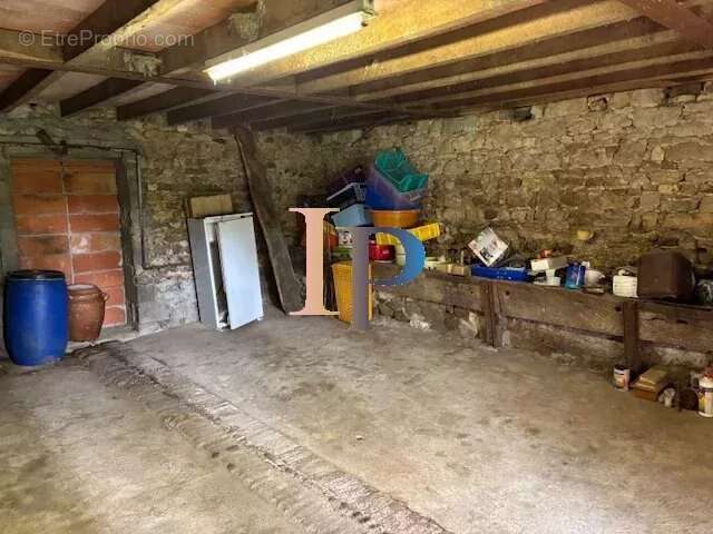 Maison à LA CLAYETTE