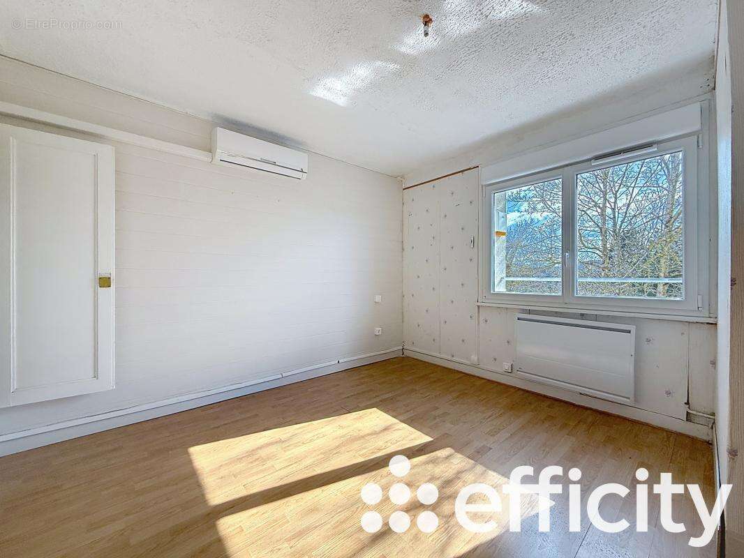 Maison à SAINT-MARTIN-D&#039;ESTREAUX