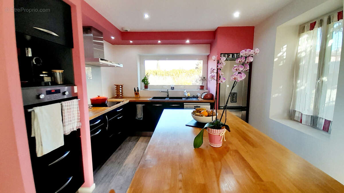 Maison de village avec terrain constructible - photo 3
