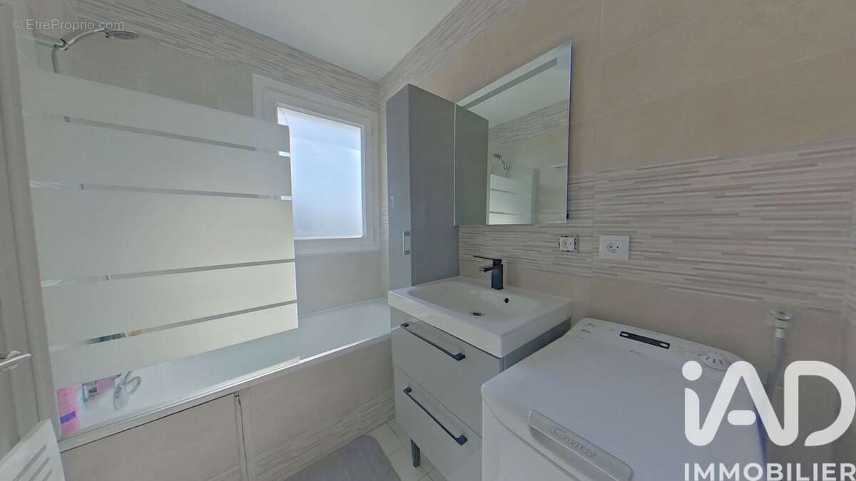 Photo 9 - Appartement à MOISSY-CRAMAYEL