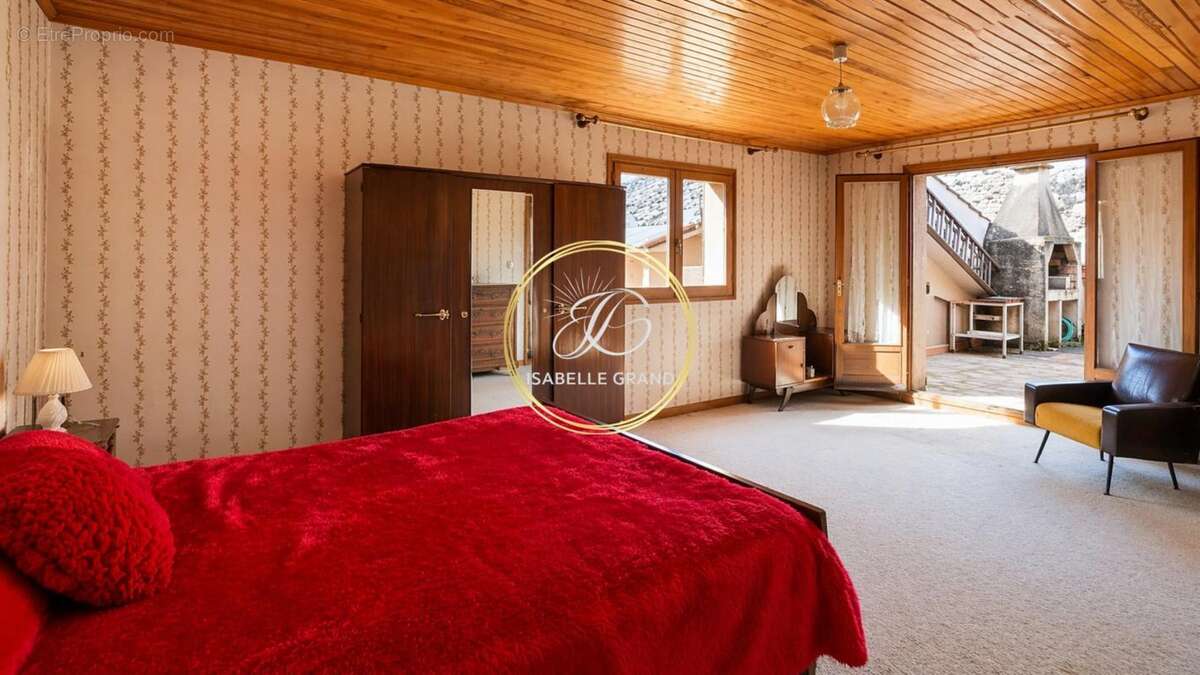 Maison à RIA-SIRACH