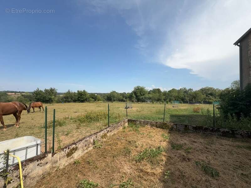 VAUCONCOURT NERVEZAIN (70) -  Propriété à vendre 6 pièces - 4 chambres - photo 14