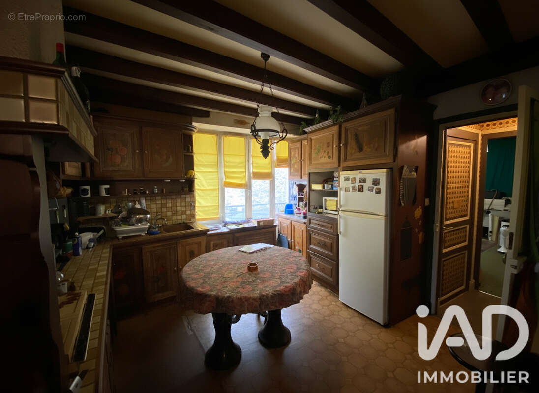 Maison 273 m² à Parthenay  - photo 6