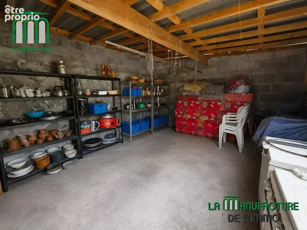 T4 de 122 m² avec jardin privatif et dependance - photo 19