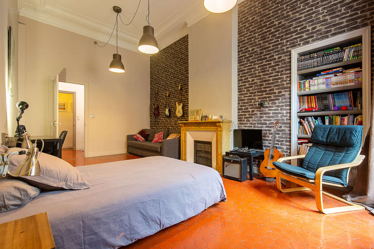 Appartement à MARSEILLE-6E