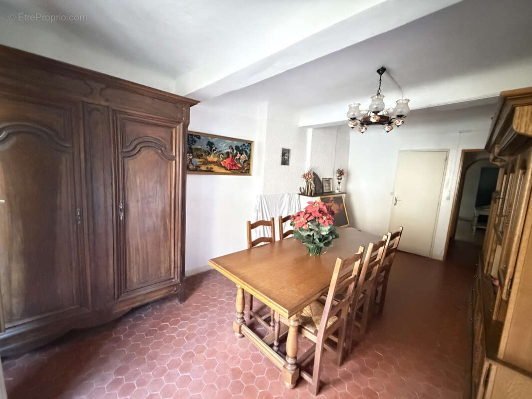 Appartement à AUPS