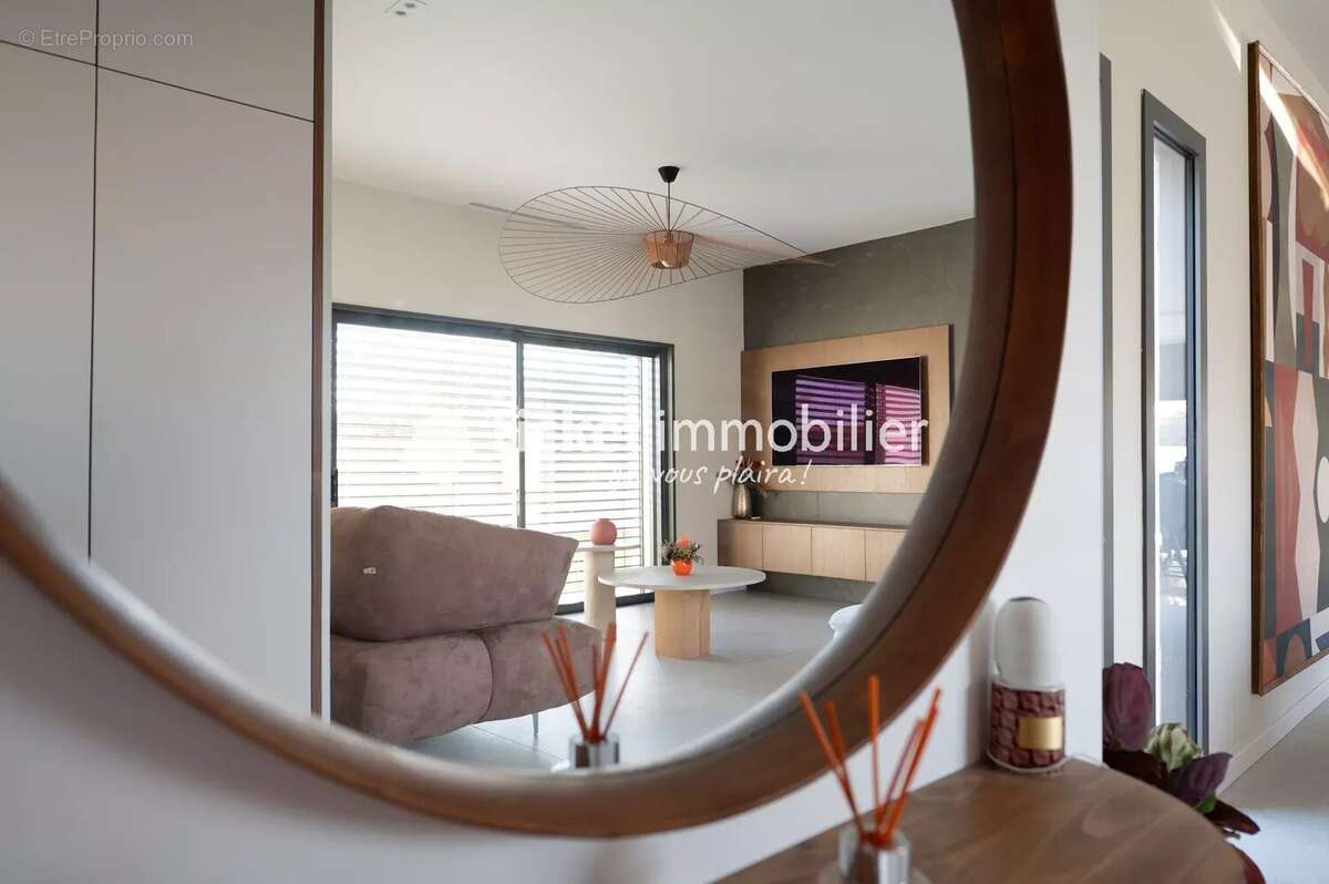 Maison à LA SALVETAT-SAINT-GILLES