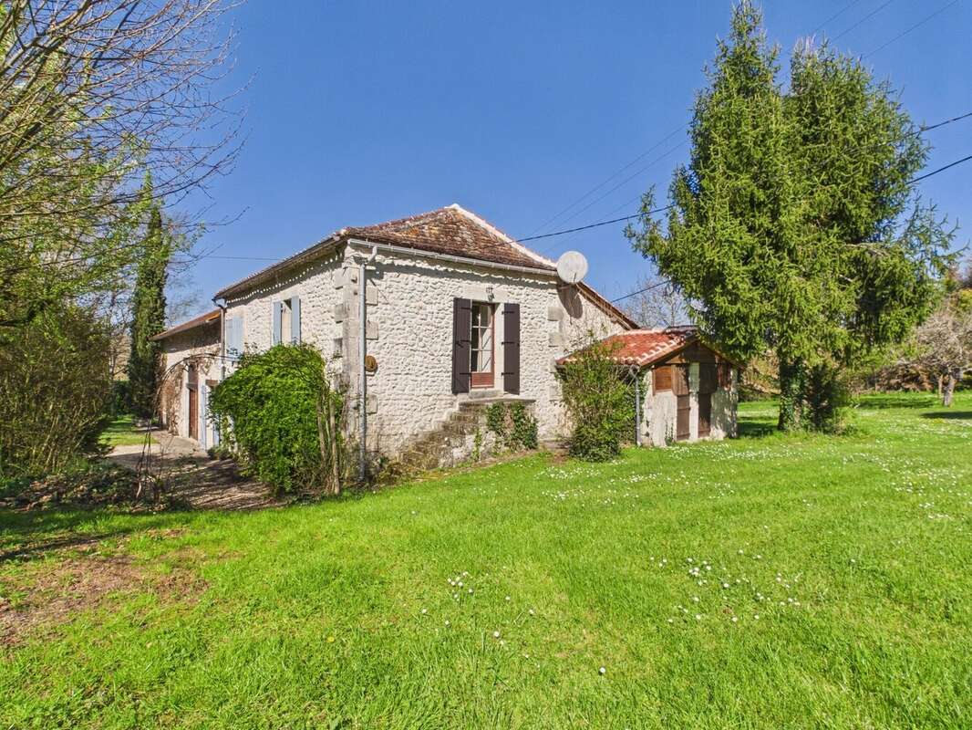 Maison à BOUTEILLES-SAINT-SEBASTIEN