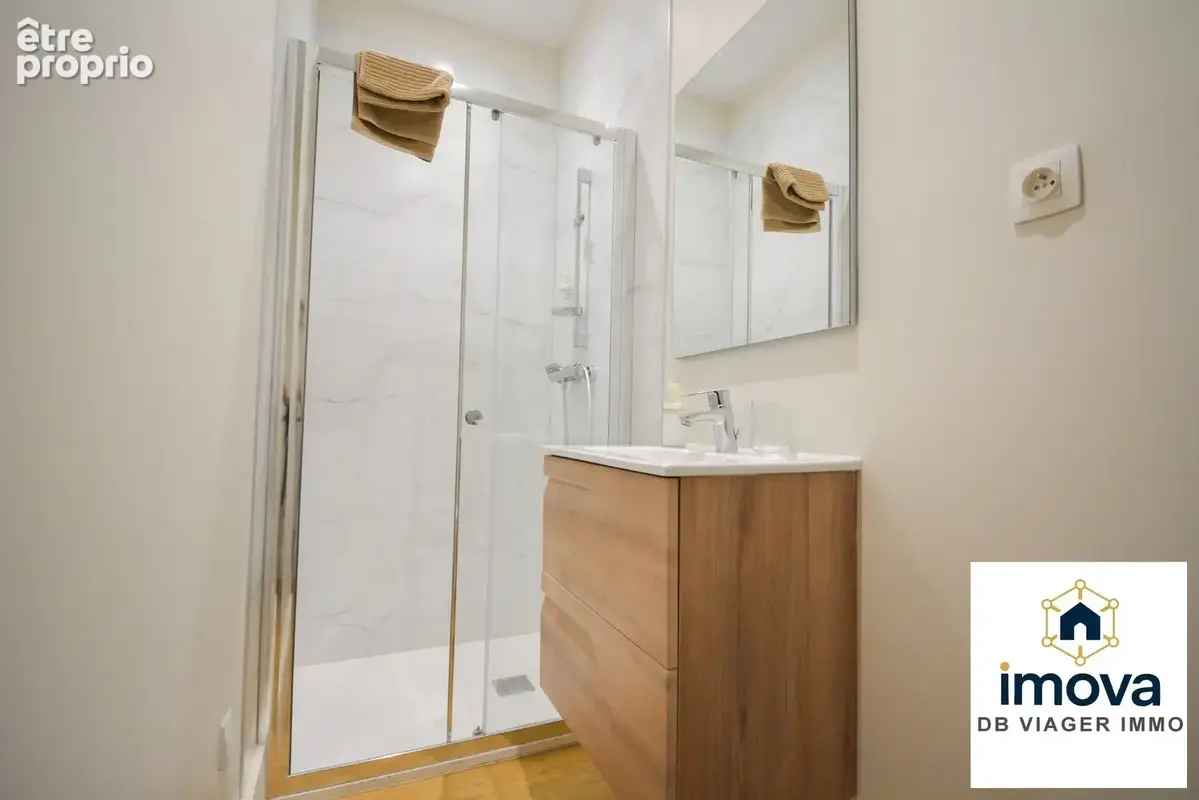 Appartement 258 m² à Vichy  - photo 7