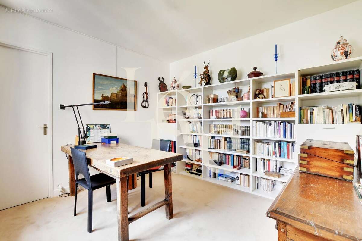 Appartement à PARIS-5E