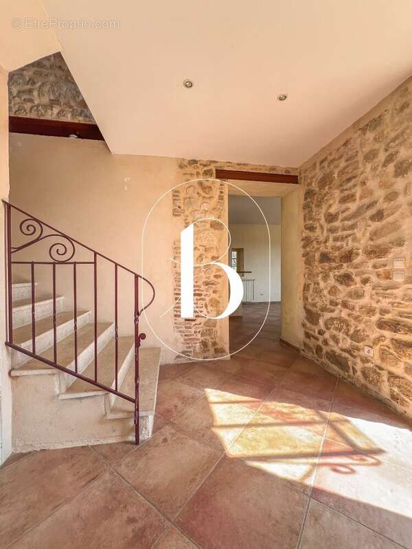 Maison à GOUDARGUES