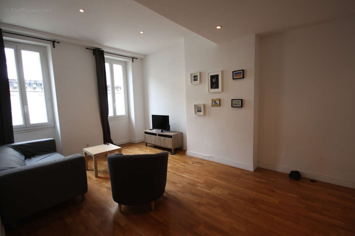 Marseille 13001   T2 meublé de 41 m2 loué   Idéal investisseur   Rentabilité immédiate - photo 2