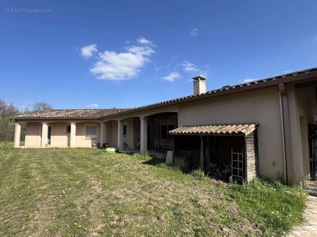 Maison à CASTELSARRASIN