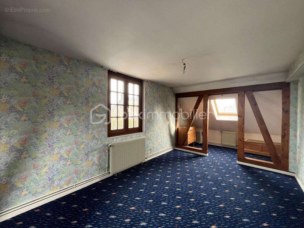 Maison à SAINT-PIERRE-DES-FLEURS