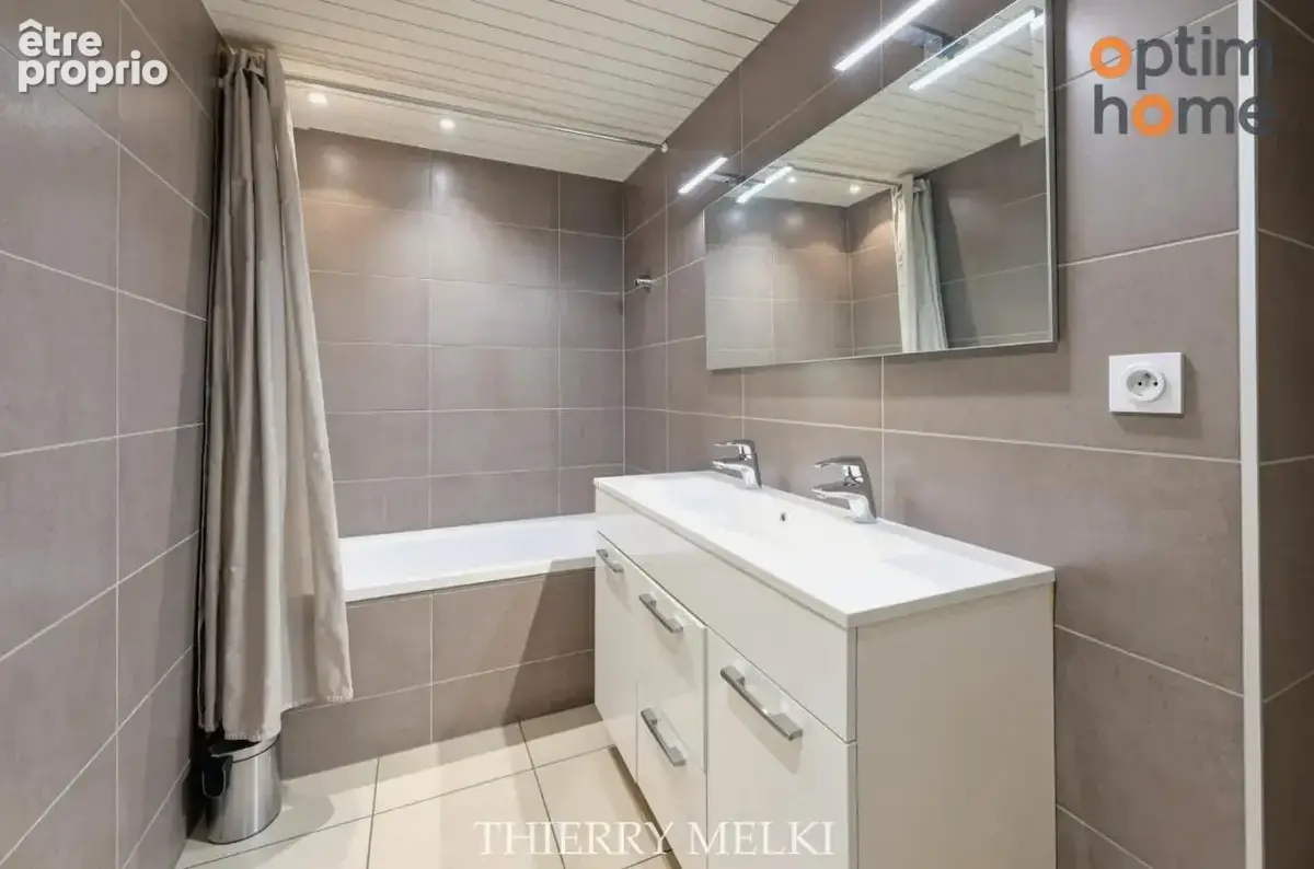 Appartement T3/4 98 m2 - Profession Libérale ou Résidence Principale - Carré d'Or Marseille 8ième - photo 16