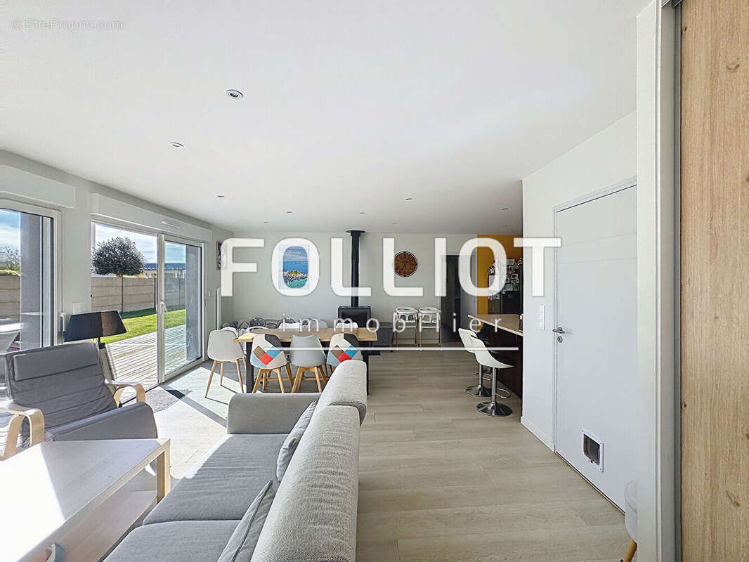 Maison à GOUVILLE-SUR-MER