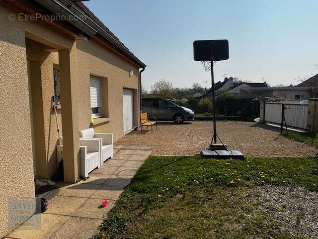 Maison à CHATENOY-LE-ROYAL