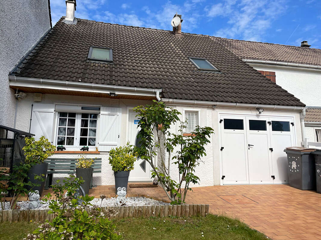 Maison à CESSON
