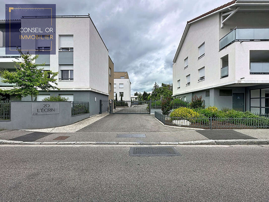 Appartement à CRAPONNE