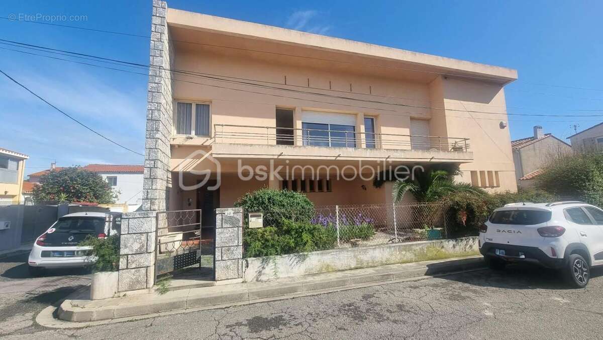 Maison à VILLELONGUE-DE-LA-SALANQUE