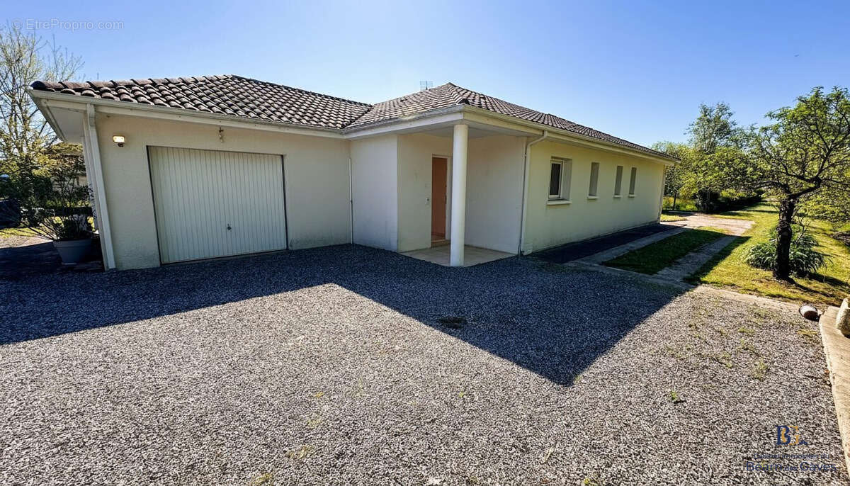 Maison à PUYOO