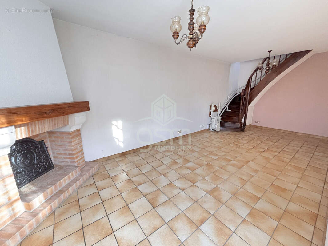 Maison à SAINTE-MAURE-DE-TOURAINE