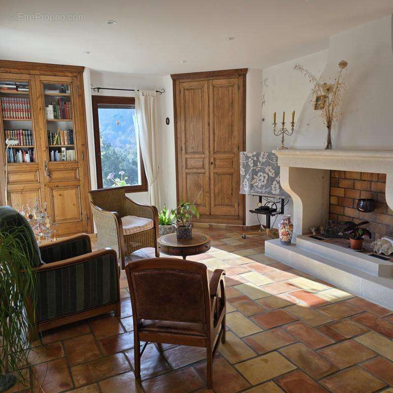 Splendide maison avec 2 logements et piscine - photo 7