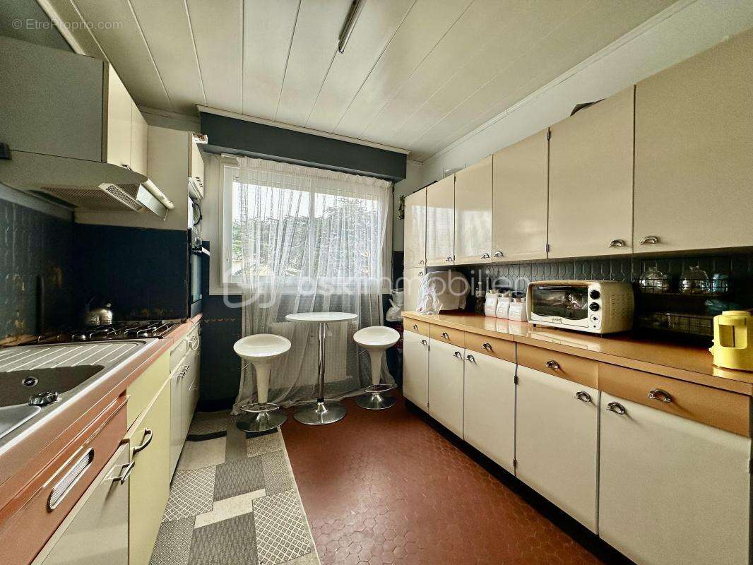 Appartement à CORBEIL-ESSONNES