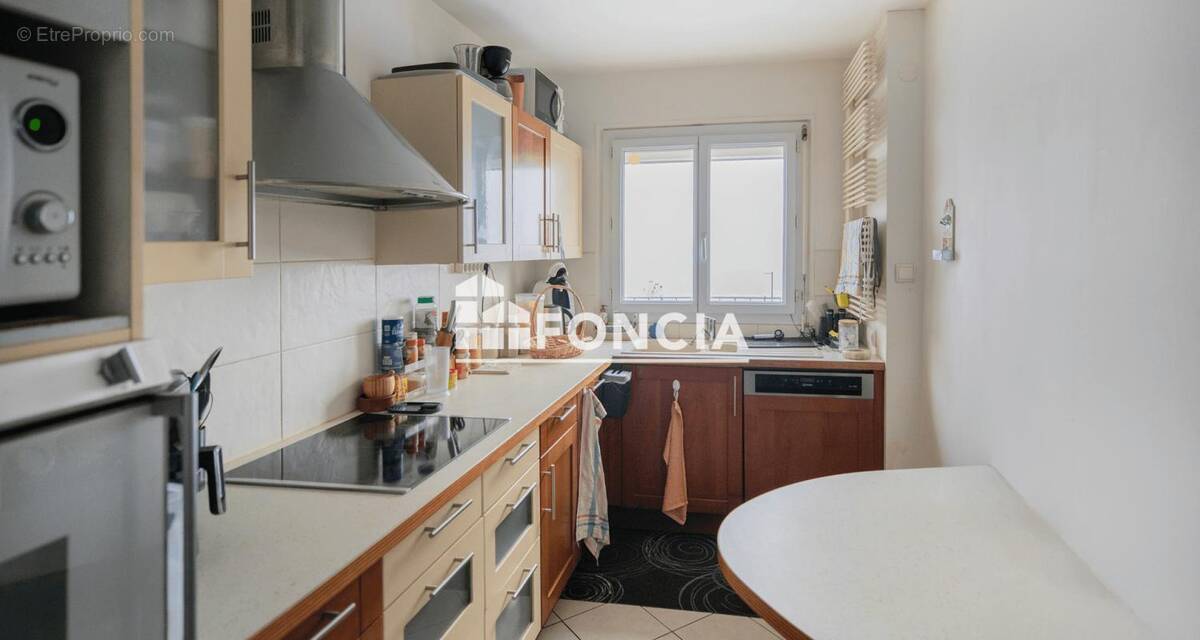 Appartement à FLEURY-LES-AUBRAIS
