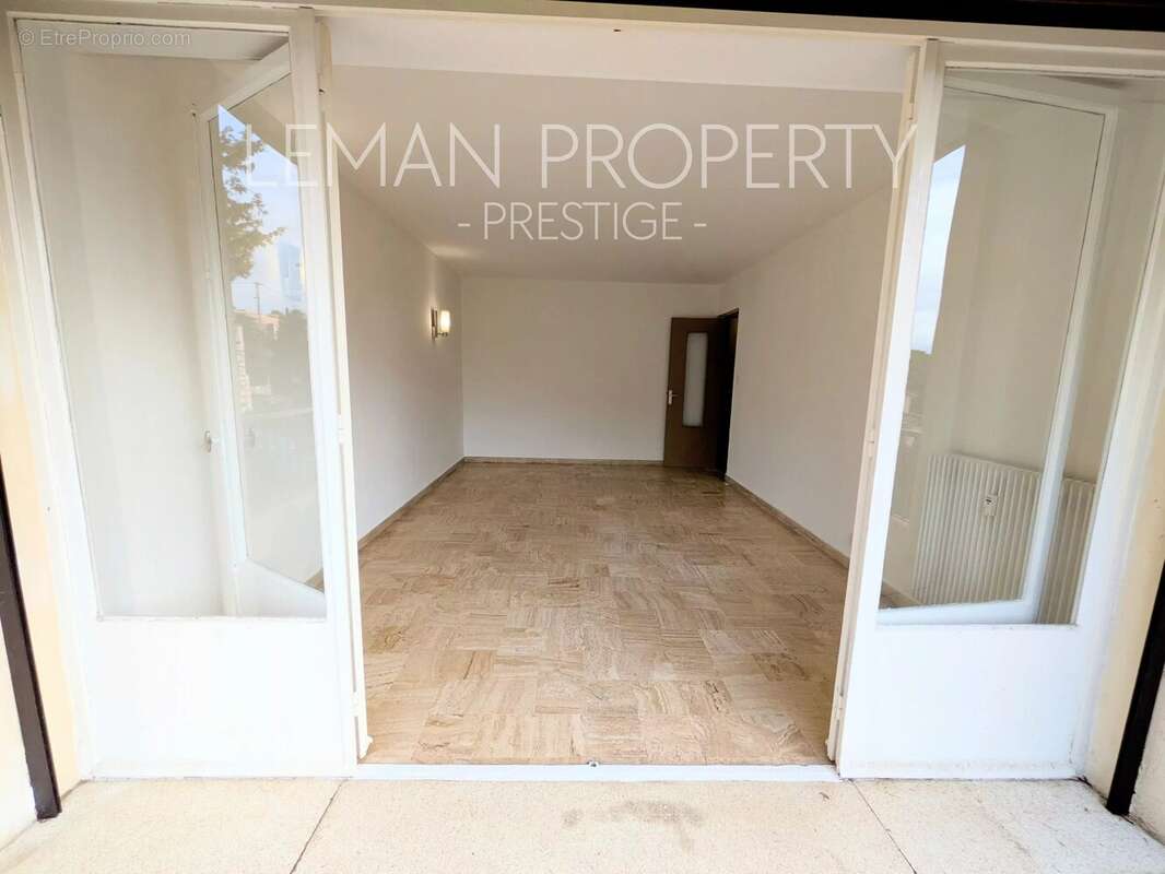 Appartement à LE CANNET