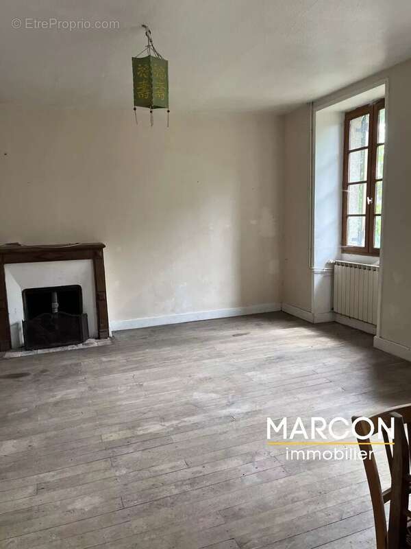 Maison 195 m² à Aubusson  - photo 4