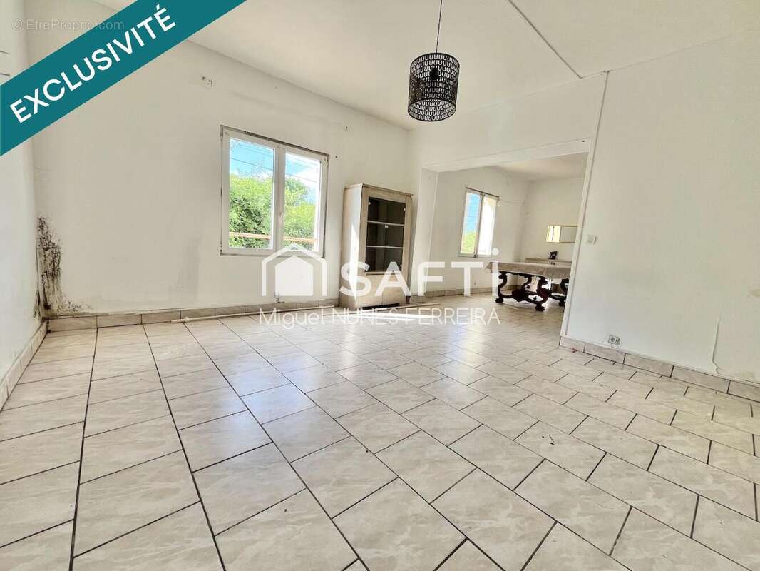 Photo 3 - Maison à SAINT-ETIENNE-DU-ROUVRAY