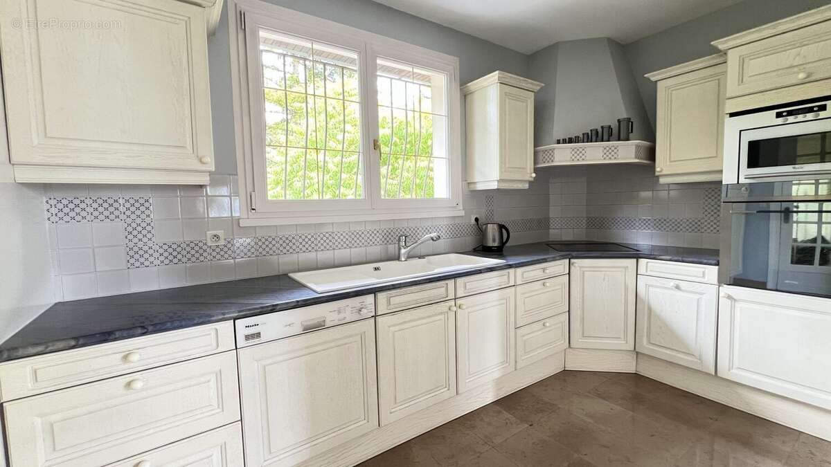 Maison à LADOIX-SERRIGNY