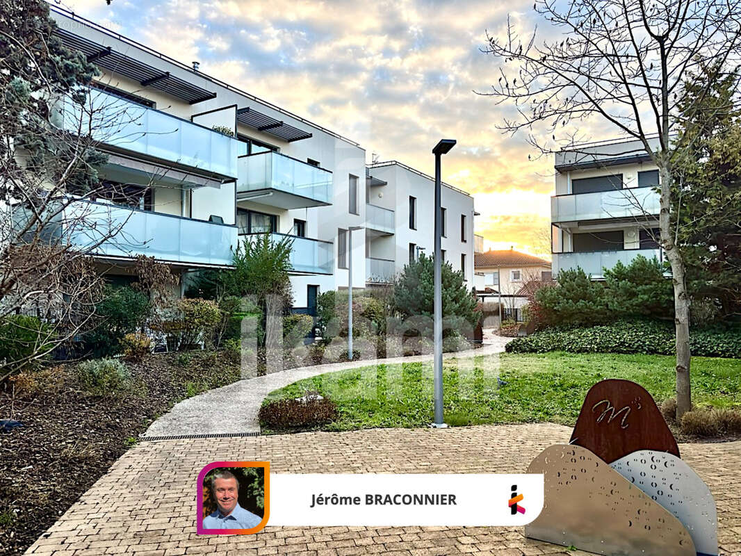 Appartement à CHAMPAGNE-AU-MONT-D'OR