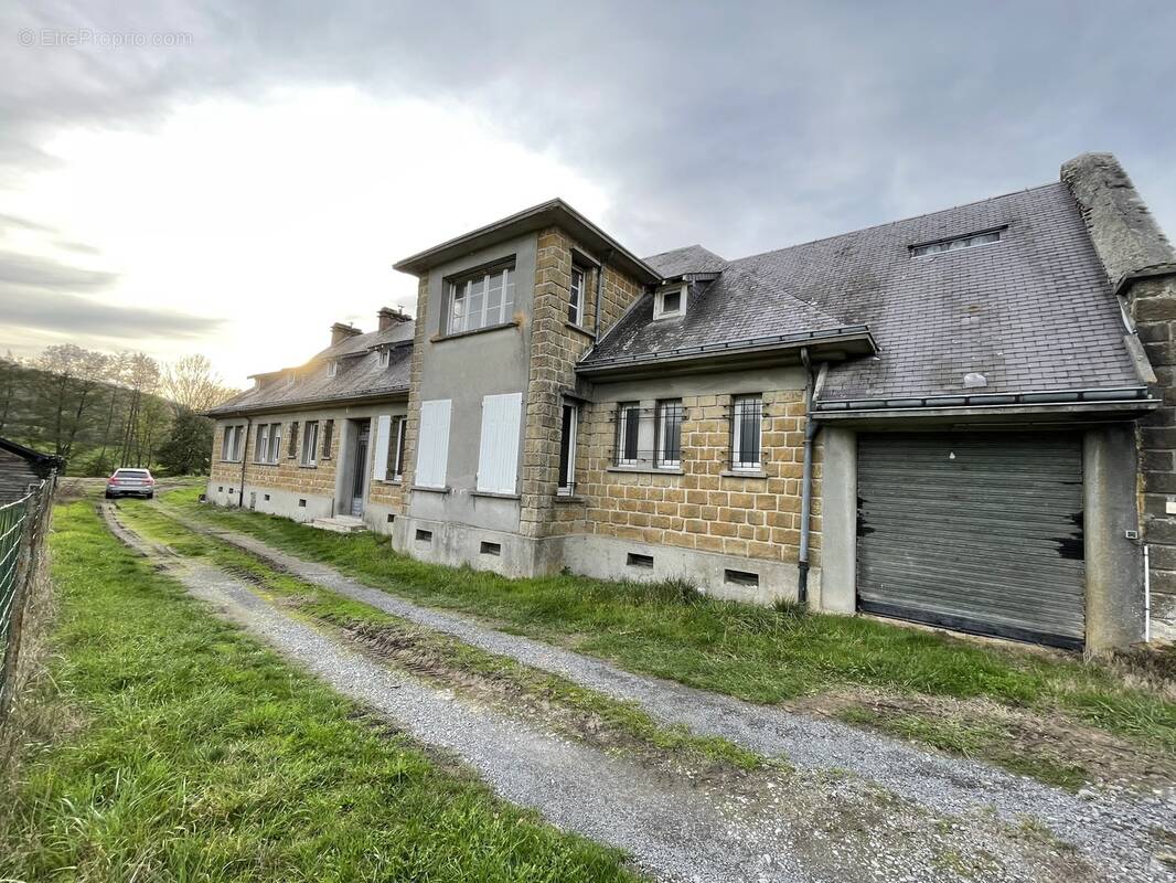 Maison à POIX-TERRON