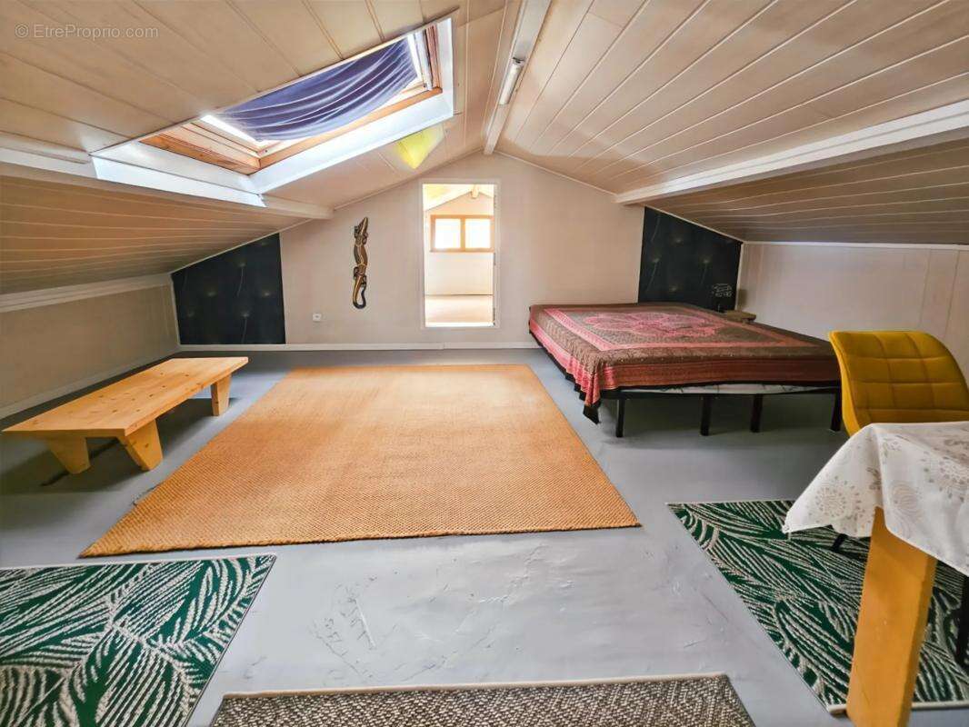 Maison à NISSAN-LEZ-ENSERUNE