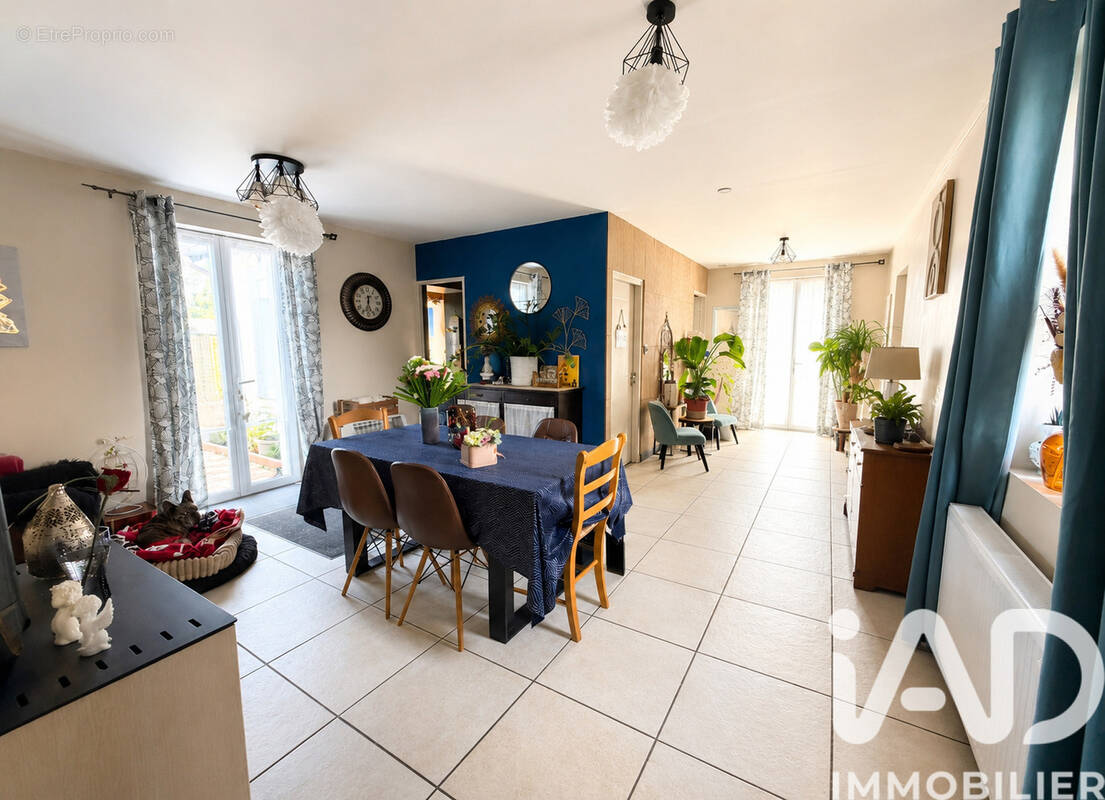 Photo 1 - Maison à VILLEQUIER