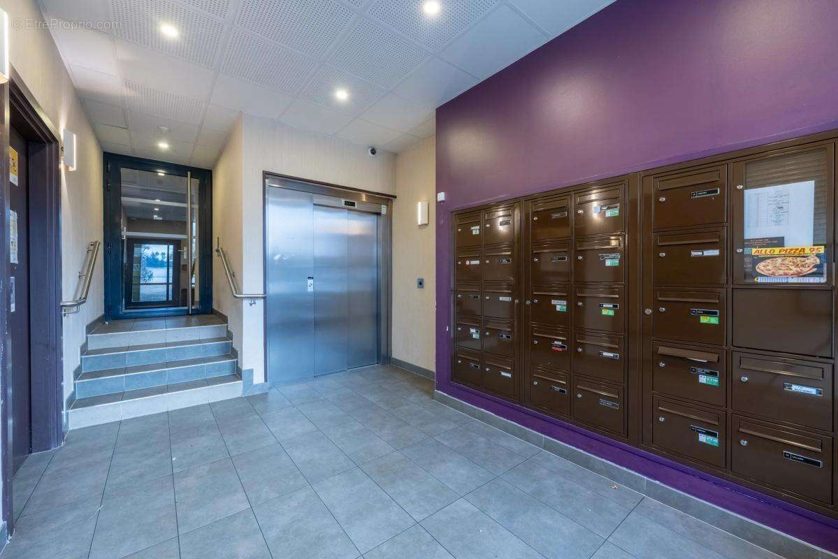 Appartement à SAINT-OUEN-L'AUMONE