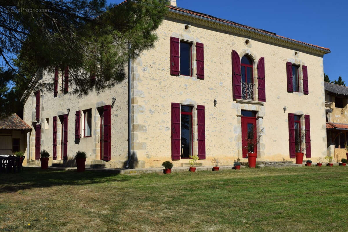 Maison à SARAMON